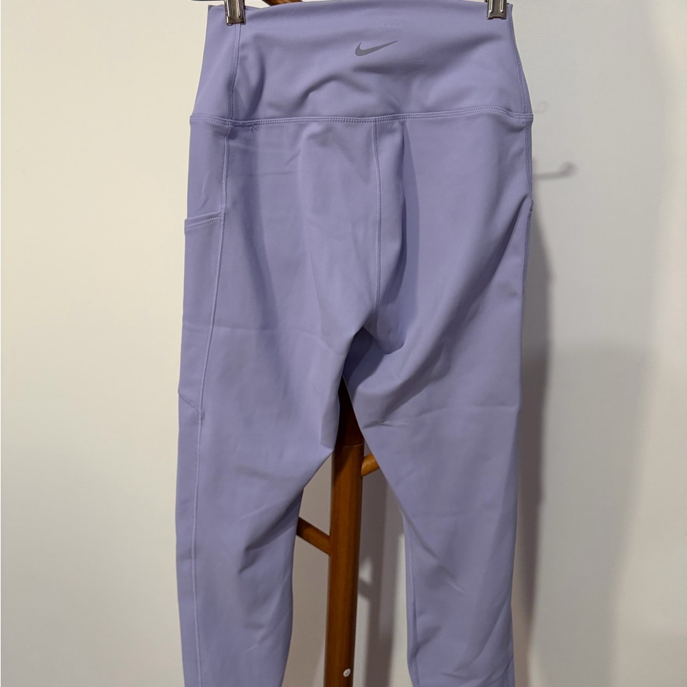 NWT Nike Dri-FIT Trainer Leggings Lavender Size Med - Picture 3 of 4